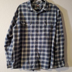 Dickies Relaxed fit Plaid flannel button-down  size XXL